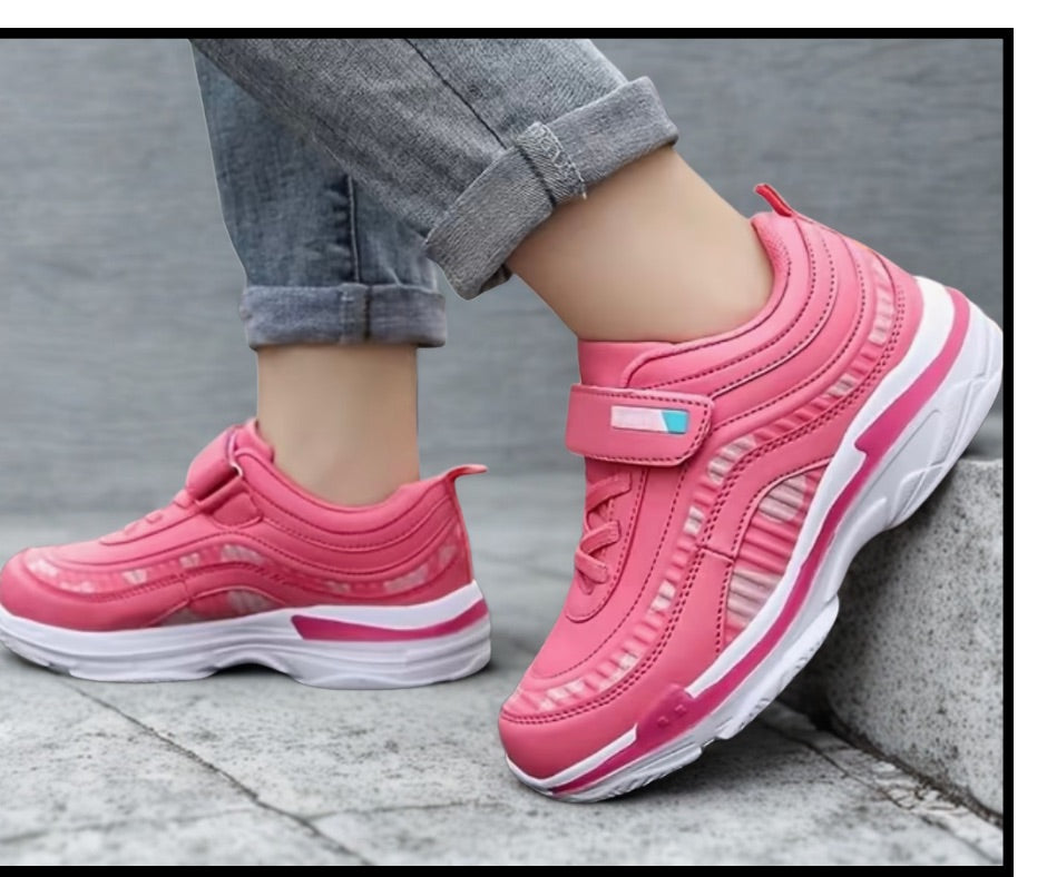 Comfortable all-Seasons Sneakers